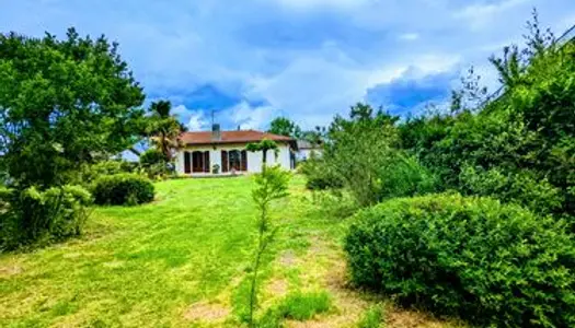 Maison de Type 4 au calme à Oeyreluy sur un terrain de 1192m² 