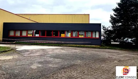 Local commercial 4400 m² 