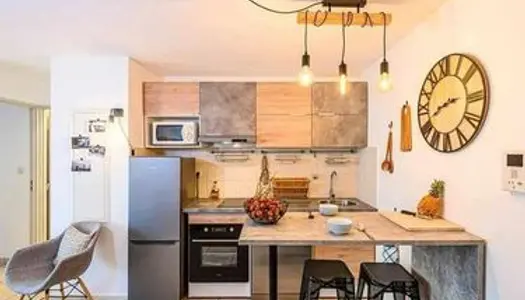 Bonneuil matours - appartement 3 pièces 45 m² entièrement renové non meuble 