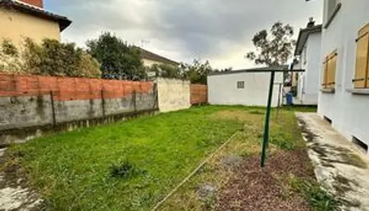 QUARTIER LA FAOURETTE - MAISON / IMMEUBLE AVEC JARDIN ET GARAGES