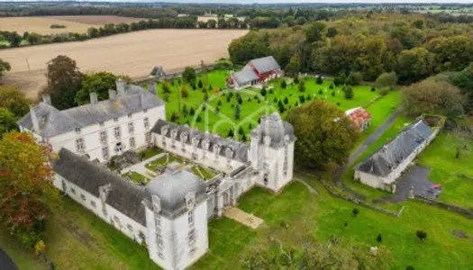 Château 18 pièces 1700 m²