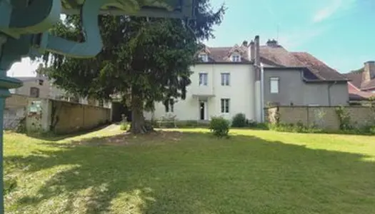 Maison 6 pièces 230 m²