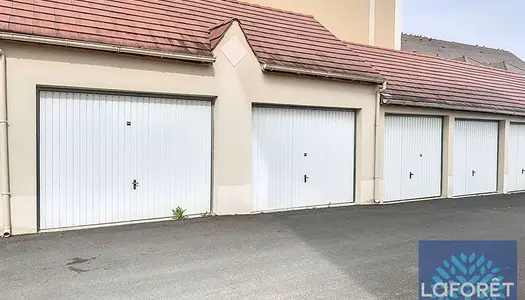 Parking - Garage Vente Étampes  29m² 24000€