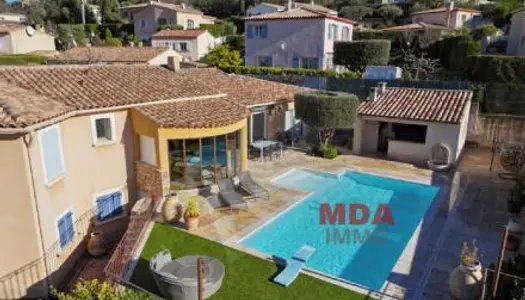 Villa 7 pièces 220 m²