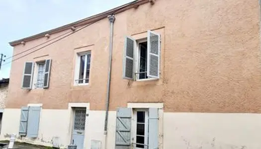 Maison 10 pièces 166 m²