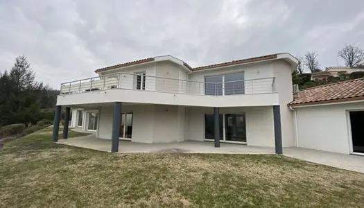 Maison 12 pièces 298 m²