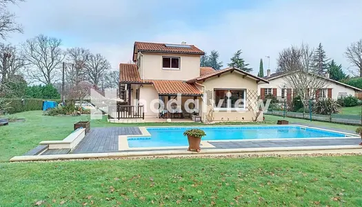 Maison 130m2 sur 1732m2 de parcelle avec piscine !