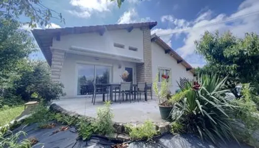 Maison située dans un quartier calme de Pont de Chéruy 