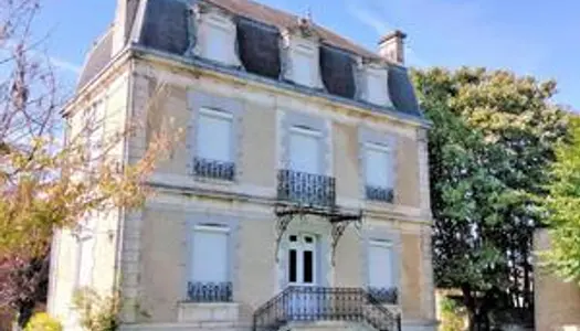 Maison de Maître, 5 Chambres, Piscine, Annexe Indépendante, Fibre, Près Angoulême