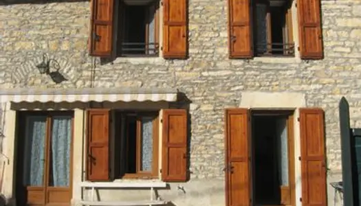 Maison en pierre sur Dizimieu 38460 