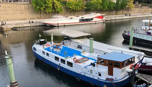 Péniche 4 pièces 80 m² 