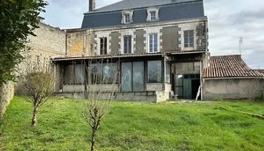 Maison bourgeoise de 12 pièce(s) 375 m2