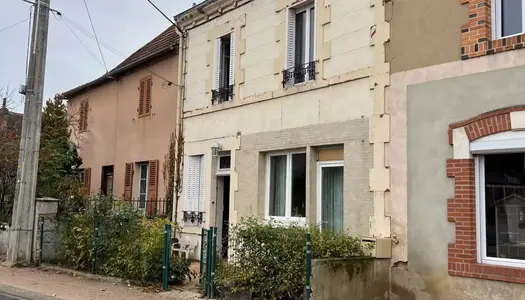 Appartement Location Monétay-sur-Loire  191m² 39000€