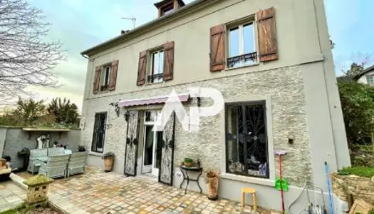 Maison 6 pièces 164 m² 