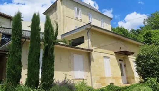 Maison - Villa Vente Le Tourne 7p 210m² 624000€