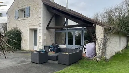 Maison 6 pièces 220 m²