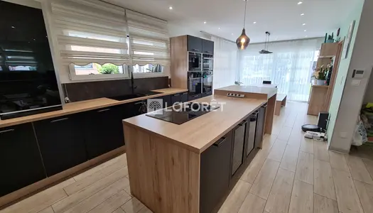 Maison 6 pièces 143 m² 