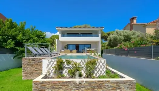St-Cyr/Mer, face à la plage, vue mer panoramique, villa d'architecte, 4 suites, piscine 