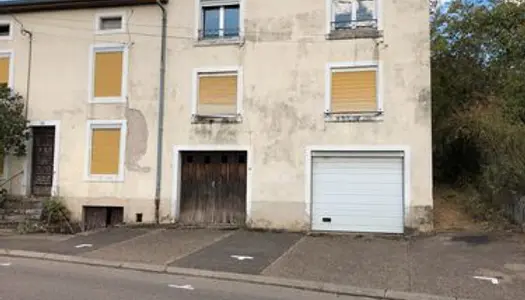 Ensemble immobilier à rénover avec terrain +1500m² 