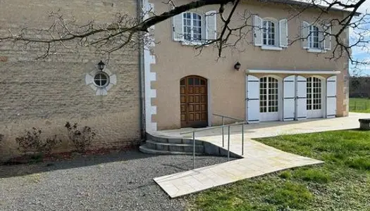 Maison - 186m² - Chasseneuil-du-Poitou 2