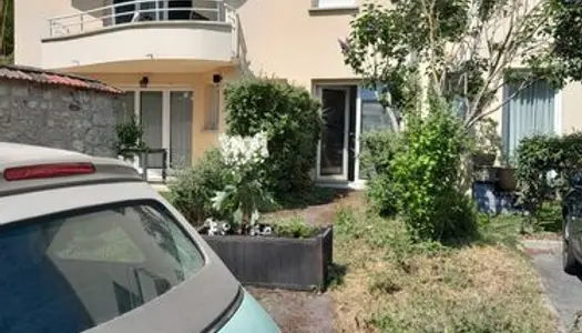 Local commercial - appartement t1