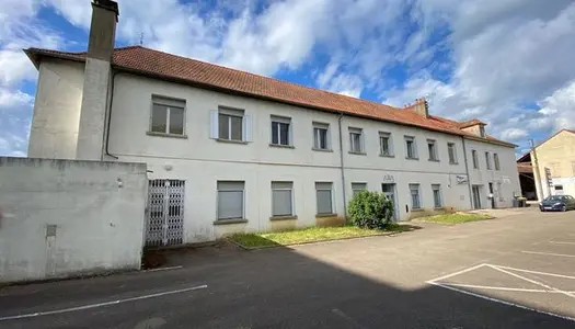 Maison 14 pièces 589 m² 