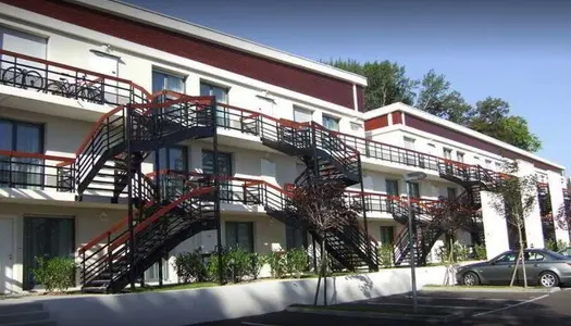 A vendre Appartement Louveciennes 2 pièce(s) 43 m2 avec balcon pour investissement locatif 