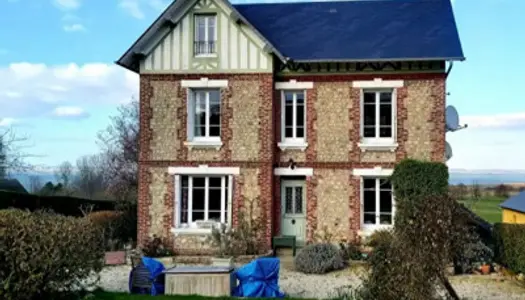 Maison 10 pièces 225 m²