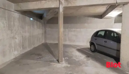 Parking 18 m² 