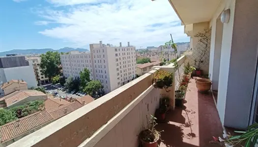 Appartement T2 55m2 étage élevé + grand balcon 