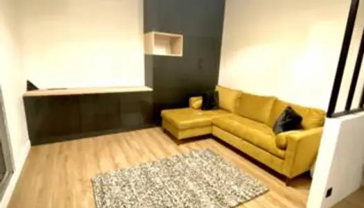 Studio 1 pièce 30 m² 