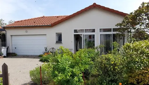 Vente Villa 105 m² à Renaison 257 000 €