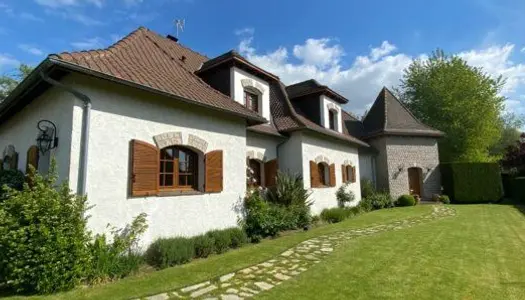 Maison 7 pièces 264 m² 