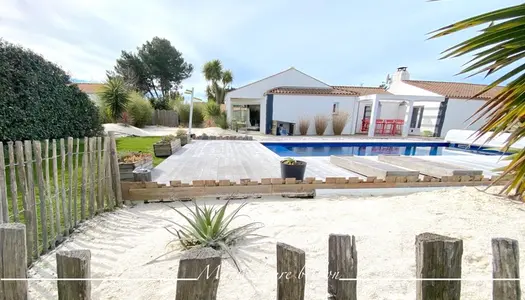 Dpt Vendée (85), à vendre SAINT HILAIRE DE RIEZ,  maison 5 chambres avec sa grande pièce vitrée 