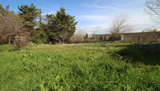 TERRAIN A BÂTIR - 714 m² - 289.800 €