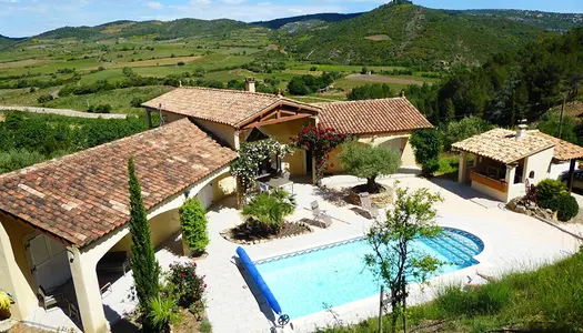 Villeneuve les Corbières, Vue exceptionnelle, 4 Chambres, piscine garage, 3680 m² de terrain. 