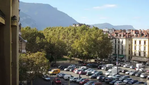 Location Appartement 56 m² à Grenoble 650 € CC /mois