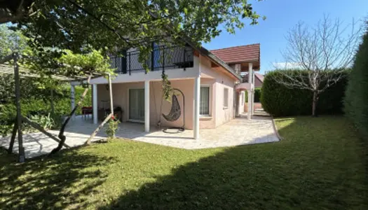 Maison 7 pièces 169 m² 