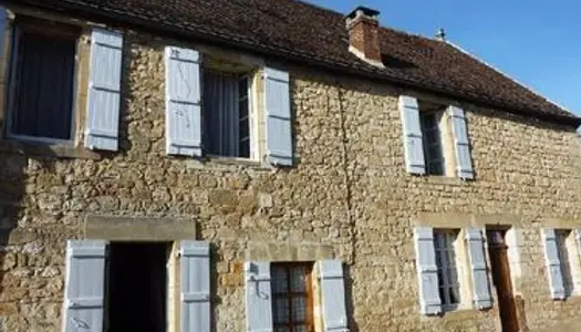 Maison avec 2 accès distincts dans la bastide royale de Domme