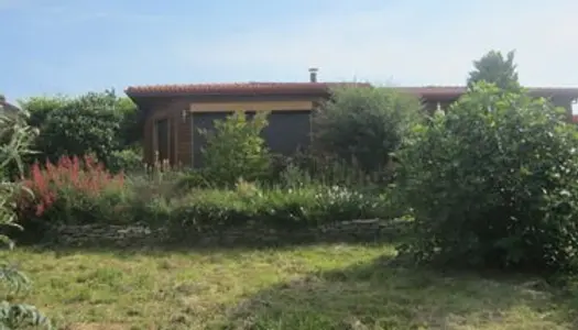 Jolie maison avec jardin et vue proche Issoire 