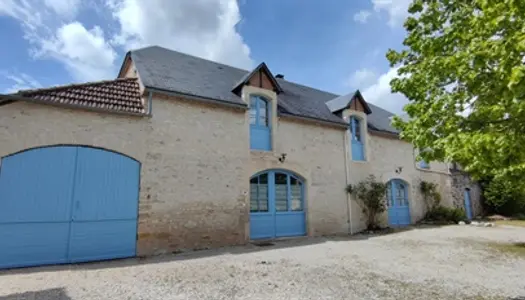 Rocamadour - ensemble immobilier avec 3 gîtes sur env. 2400 m2 terrain - idéal investisseu 