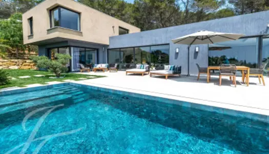 Belle villa contemporain avec vue mer à louer à Mougins