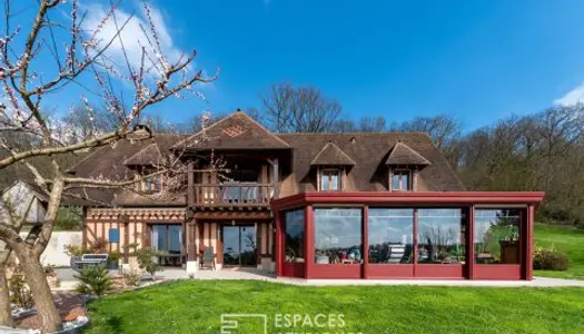 Maison normande avec vue exceptionnelle sur la vallée