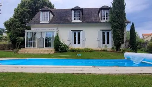 Maison 7 pièces 140 m² 