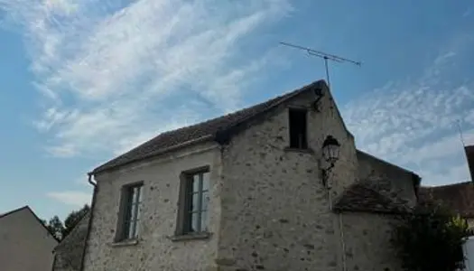 Petite maison avec jardin et terrasse