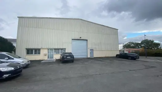 Local commercial 924 m² 