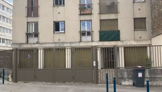 Appart 4 pièces à Pantin proche canal et métro 