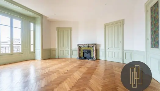 Appartement 6 pièces 176 m²