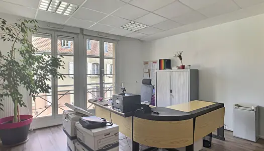 Plateau Bureaux entierement renove Saint Avold 420 m2 