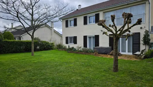 Maison 7 pièces 162 m²